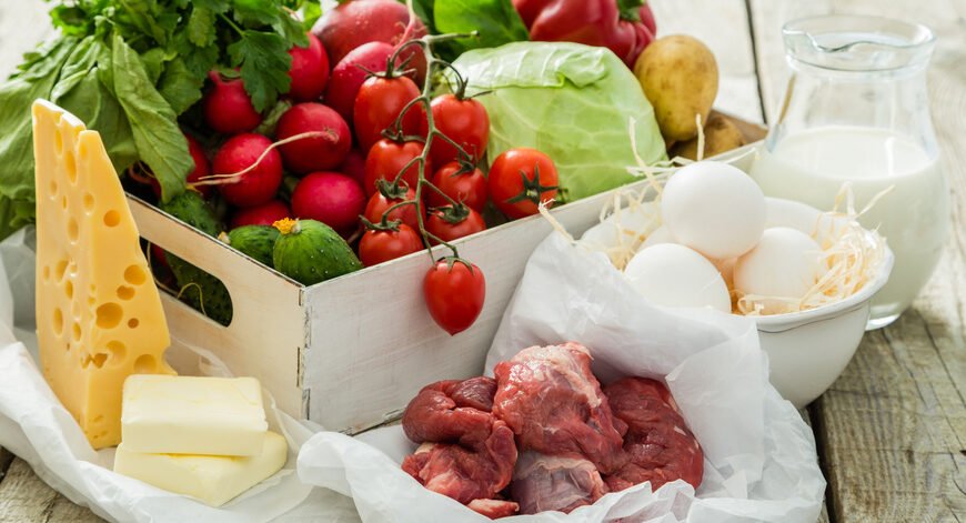 Légumes, viandes et fromages locaux